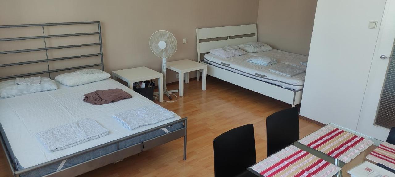 Affordable Studio Near City Center 비엔나 외부 사진